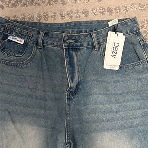 Dazy Petite Plus 2XL Cropped Straight Leg Jeans Light Wash Denim NWT